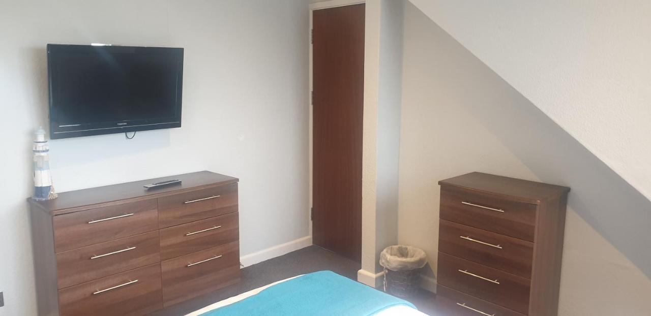 Lockinbar Holiday Apartments Tenby Dış mekan fotoğraf