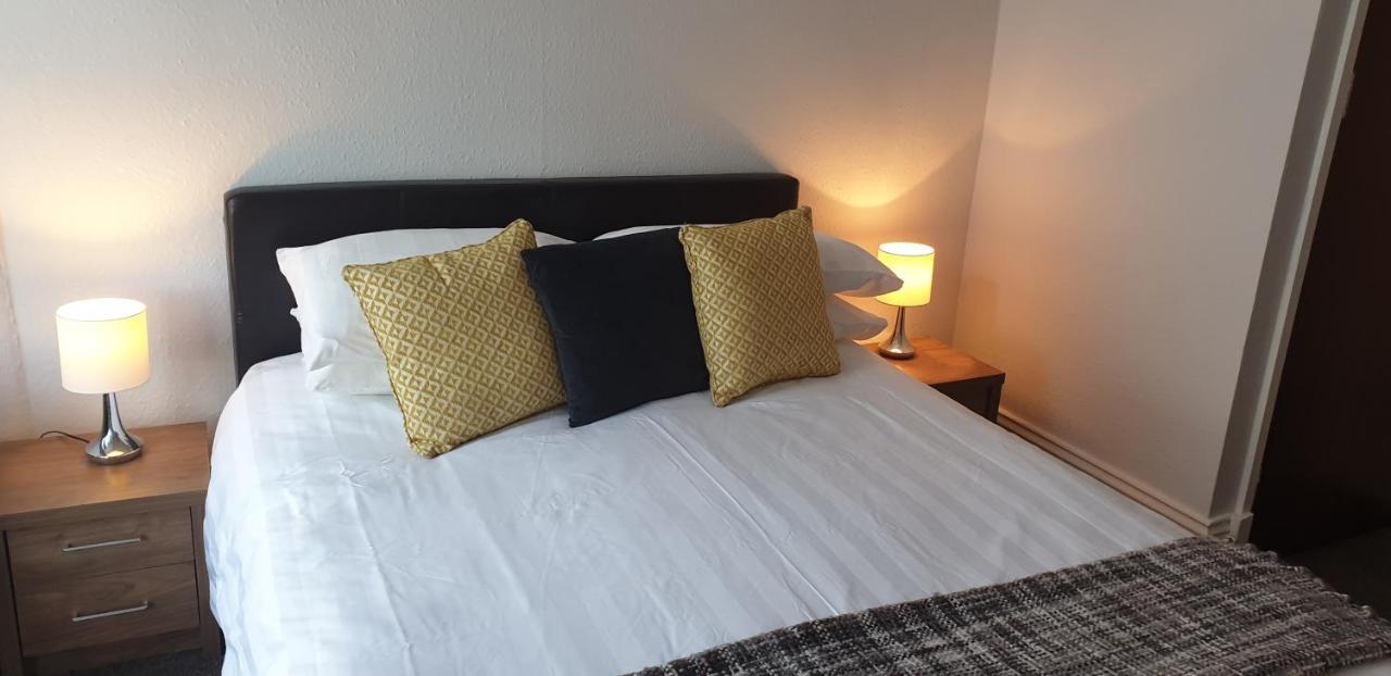 Lockinbar Holiday Apartments Tenby Dış mekan fotoğraf