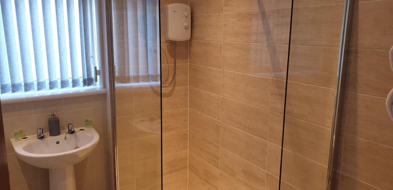 Lockinbar Holiday Apartments Tenby Dış mekan fotoğraf