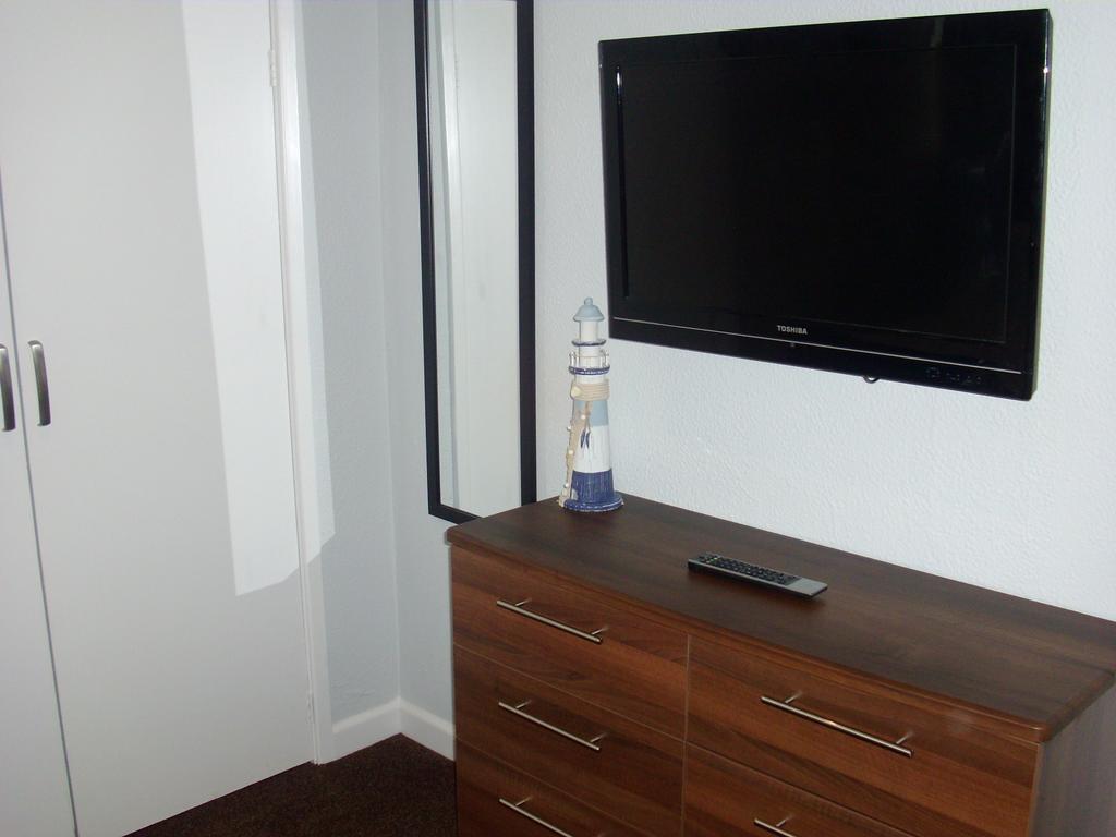 Lockinbar Holiday Apartments Tenby Dış mekan fotoğraf