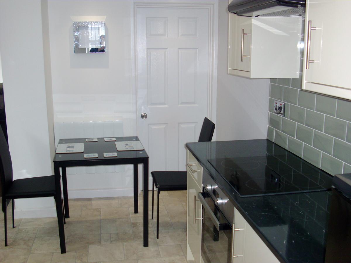 Lockinbar Holiday Apartments Tenby Dış mekan fotoğraf