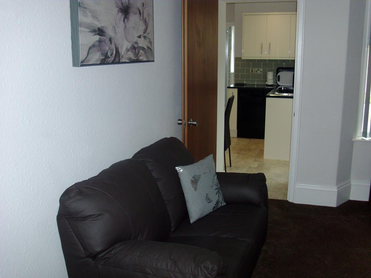 Lockinbar Holiday Apartments Tenby Dış mekan fotoğraf